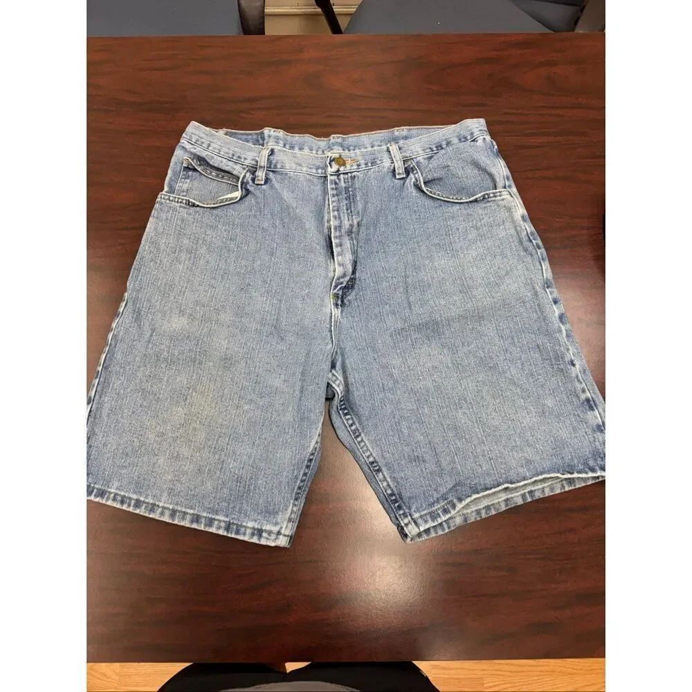 Wrangler Men’s Denim Relaxed Fit Shorts Size 38